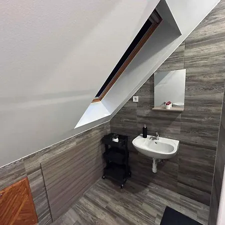 In 51781 Balatonfenyves