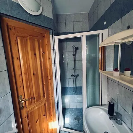 Hébergement de vacances In 51781 *