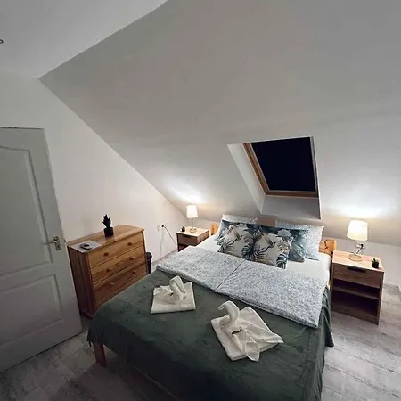 In 51781 * Balatonfenyves