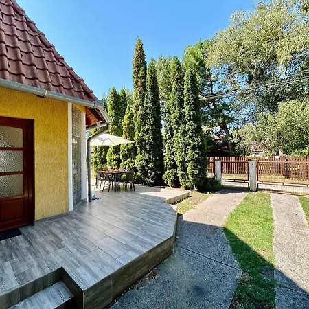 In 51781 Balatonfenyves